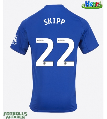 Leicester City Oliver Skipp #22 Hemmatröja 2025-26 Kortärmad